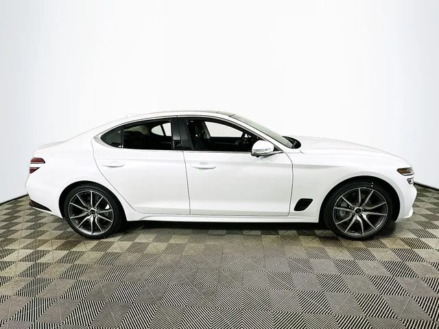 New 2026 White Genesis 2.5T Prestige image 3