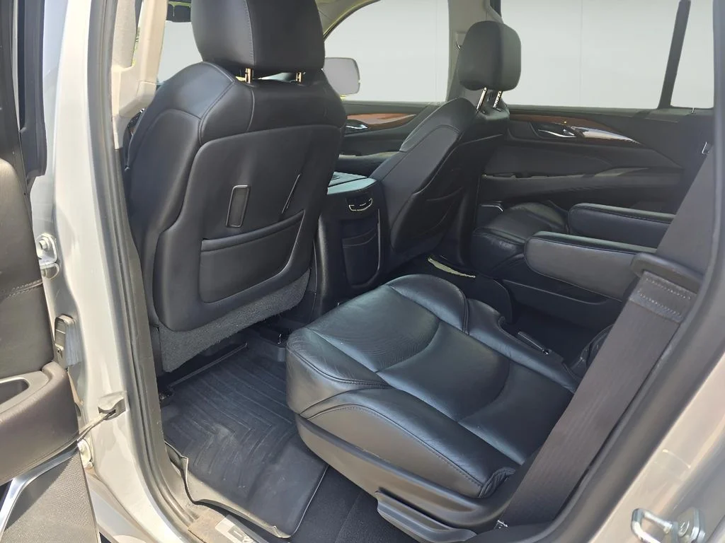 Used 2019 Radiant Silver Metallic Cadillac Luxury image 12