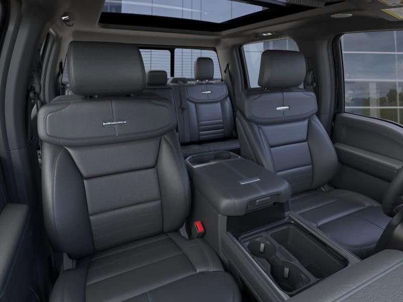 2025 Ford F-250 Super Duty Platinum - Photo 10