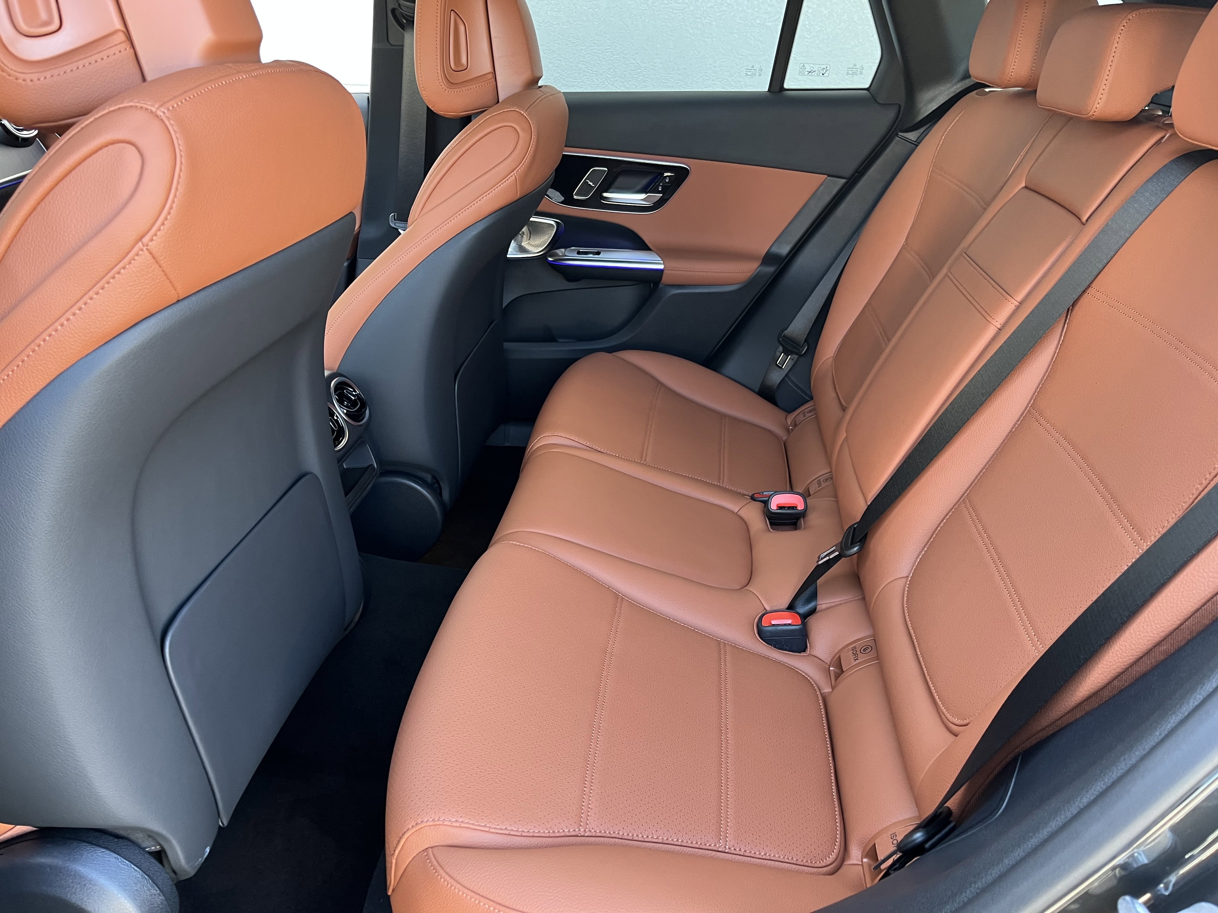 New 2026 Graphite Grey Metallic Mercedes-Benz GLC 300 image 17