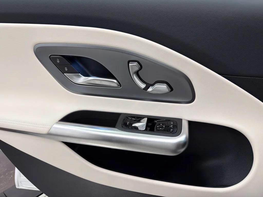 New 2027 White Mercedes-Benz CLA 220 image 18