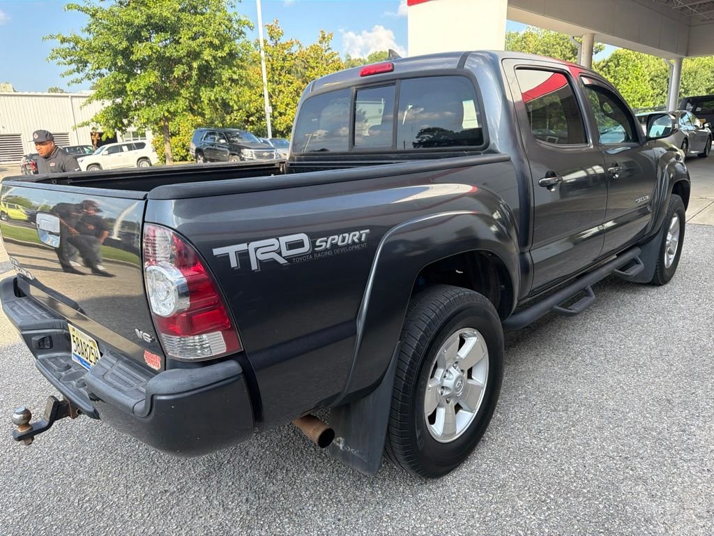 Used 2015 Gray Toyota Base image 3