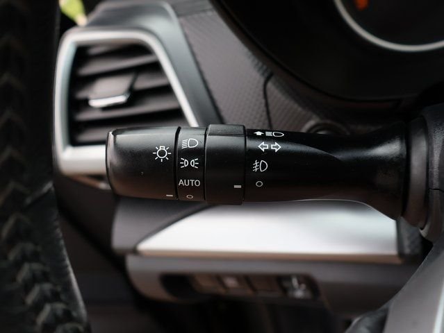 Used 2022 Green Subaru Premium image 32
