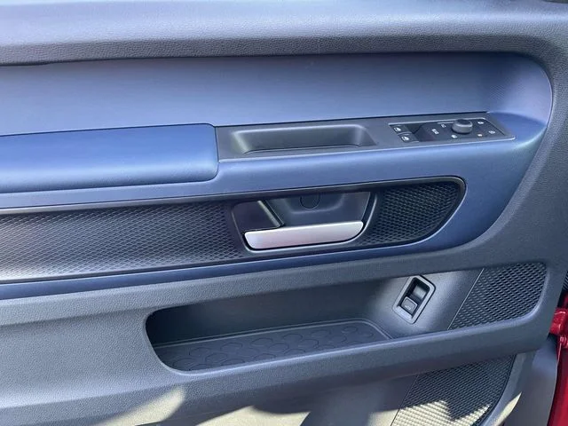 2025 Volkswagen ID. Buzz PRO S - Photo 12