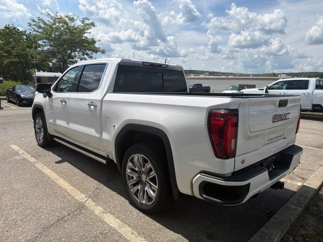 Used 2024 White Frost Tricoat GMC Denali image 9