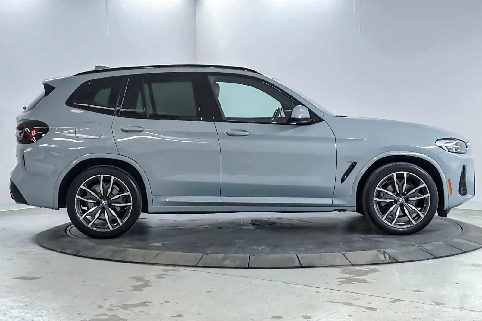 Used 2023 Brooklyn Grey Metallic BMW xDrive30i image 8