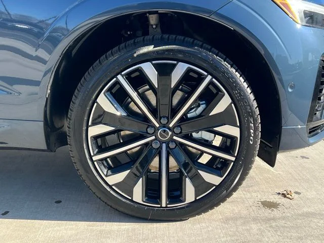 New 2026 Blue Volvo T8 Ultra image 9
