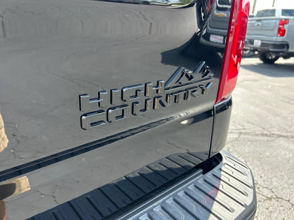 New 2026 Black Chevrolet High Country image 15
