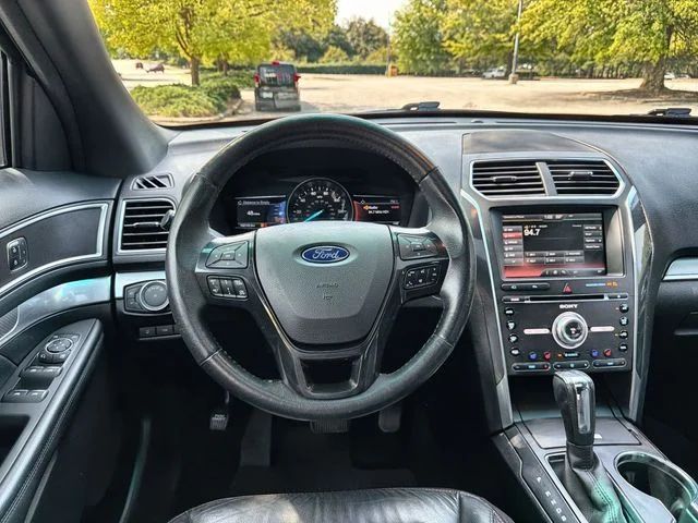 Used 2016 Red Ford Sport image 14