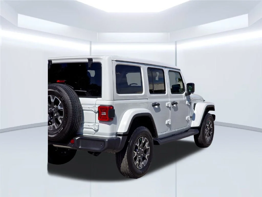 New 2027 White/off-white Jeep Sahara image 40