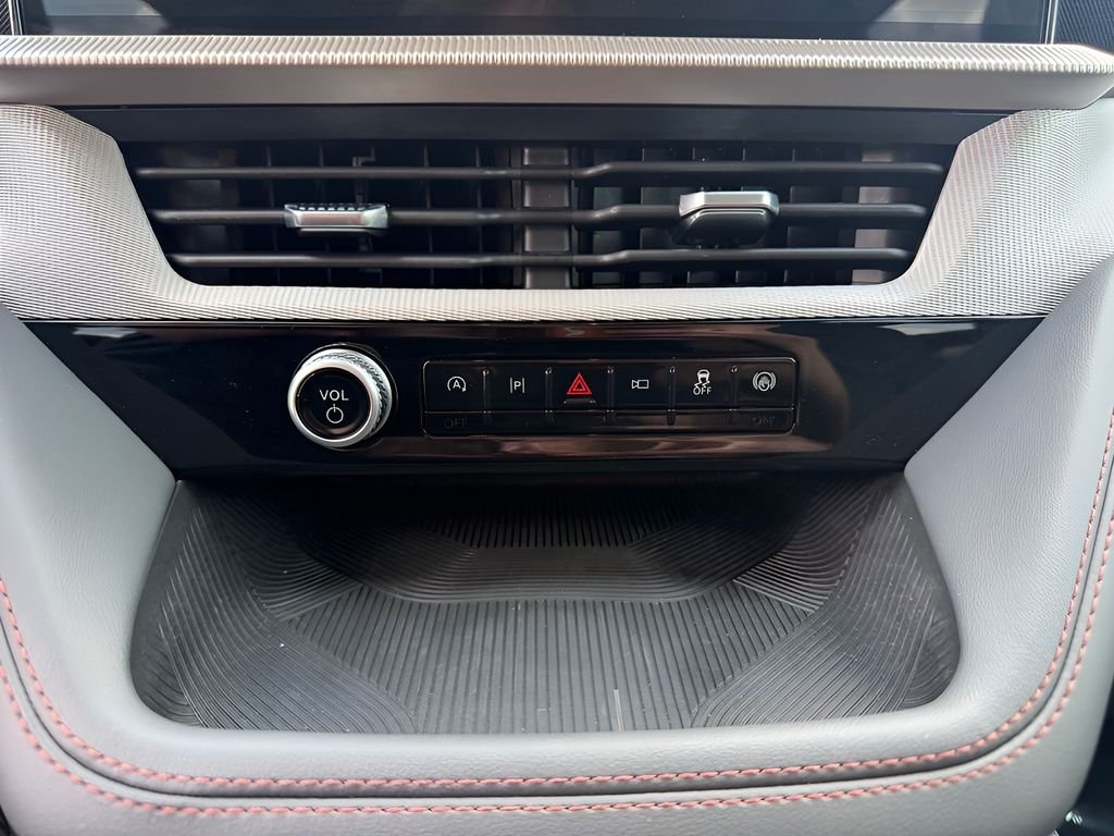 Used 2026 White Metallic Ford Active image 15