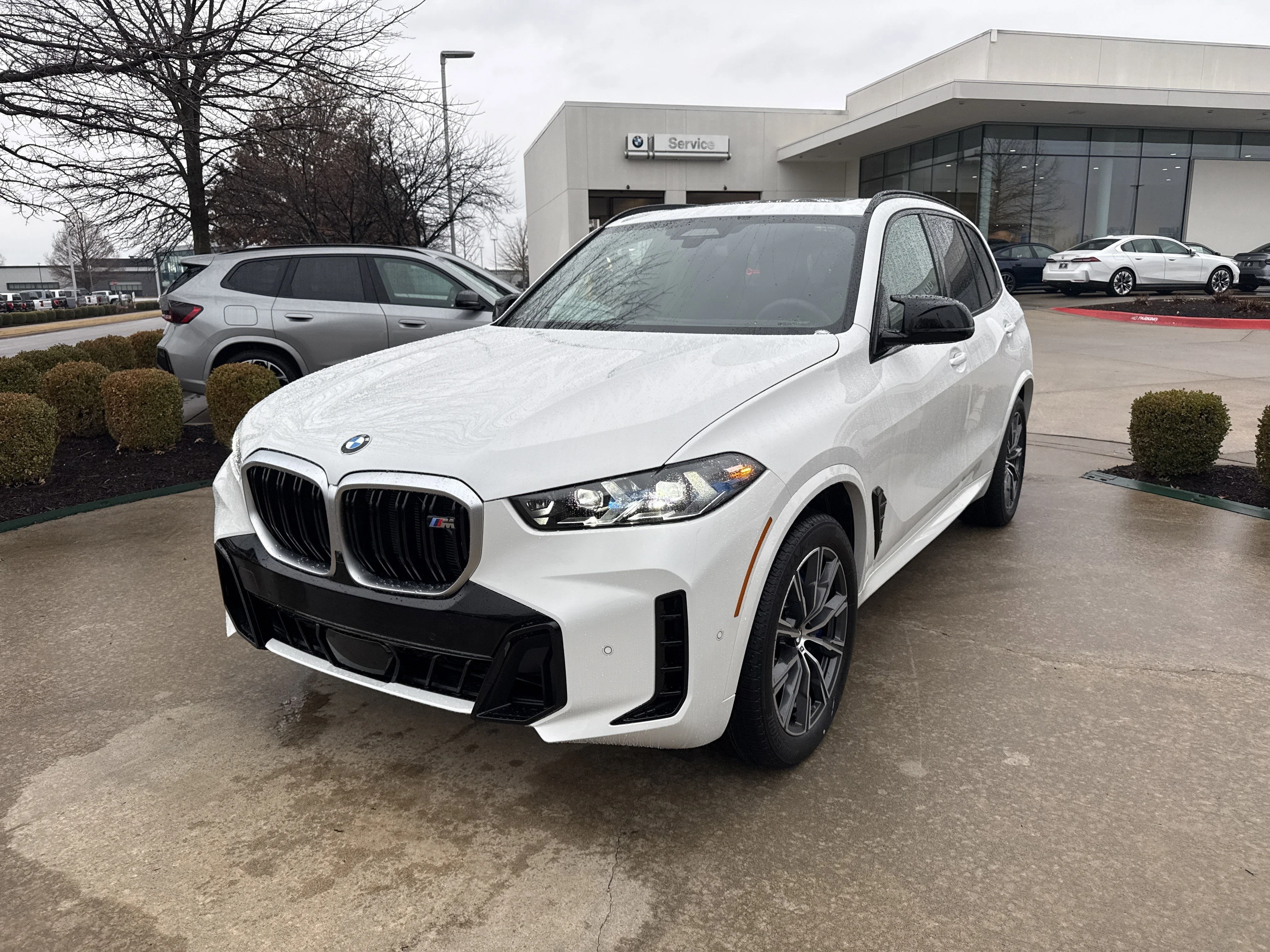 2026 BMW X5 M60i's photo