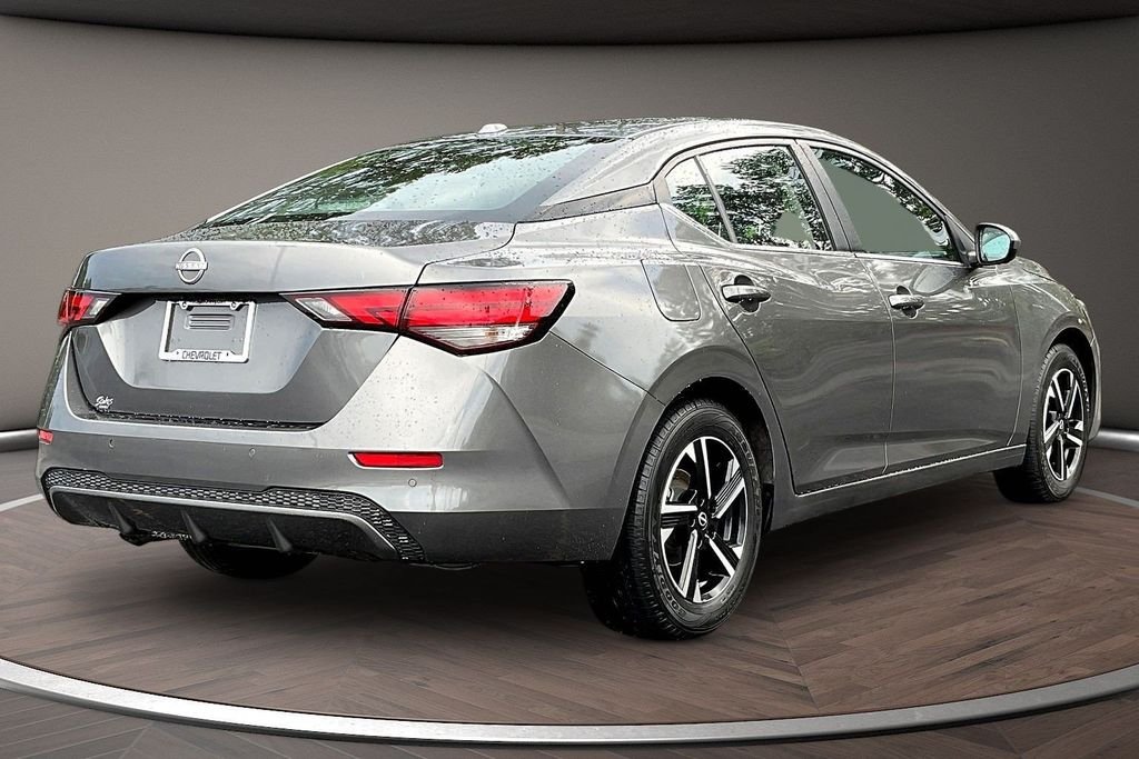 Used 2024 Gray Nissan SV image 6