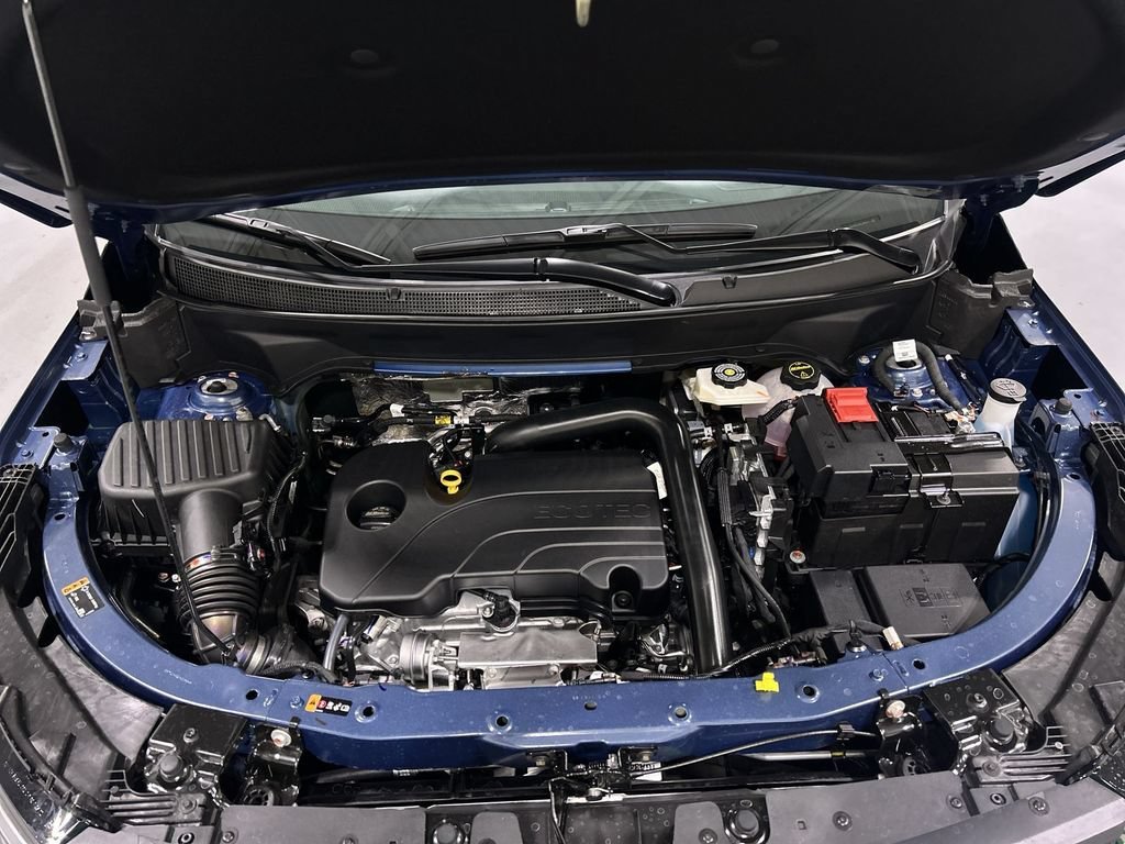 New 2027 Lakeshore Blue Metallic Chevrolet LT image 17