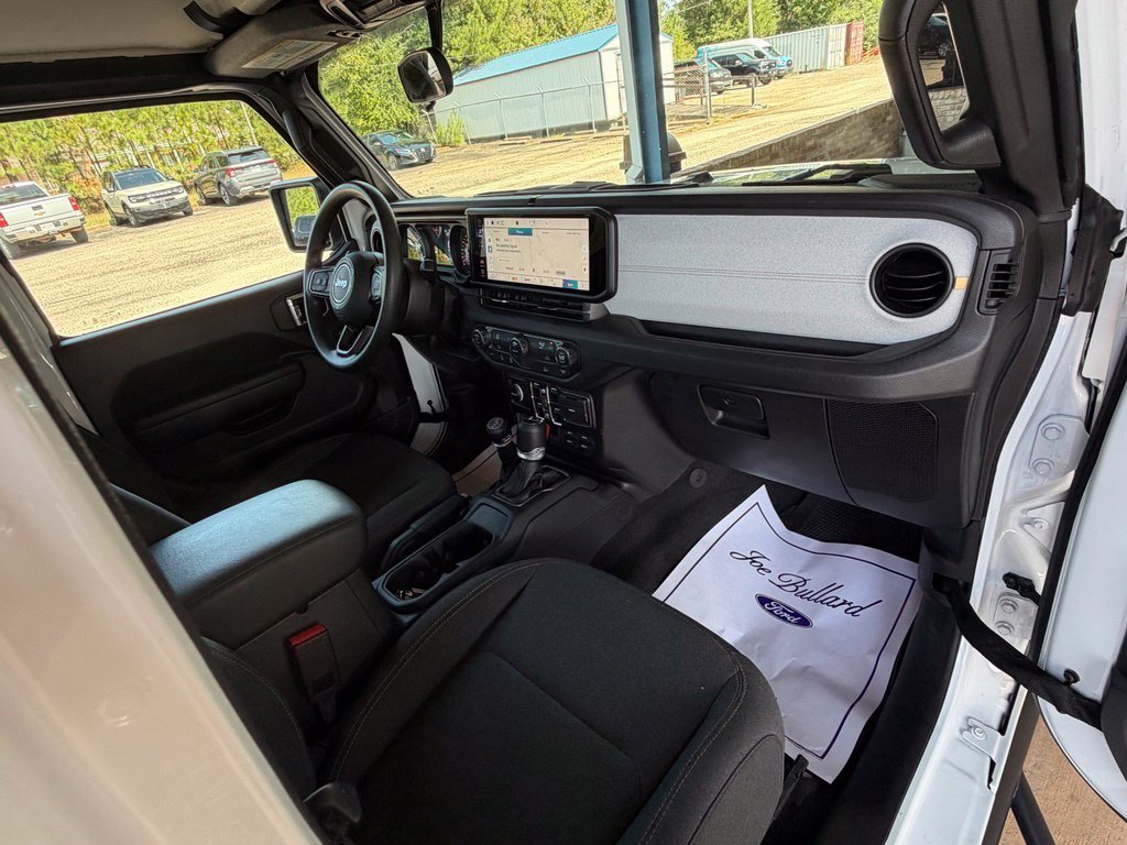 Used 2025 White Jeep Sport image 10