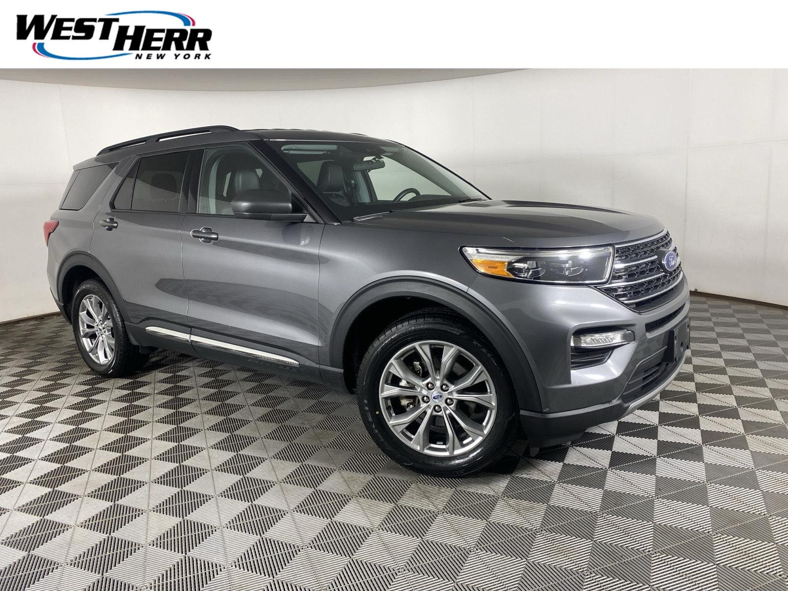 Used 2023 Carbonized Gray Ford XLT image 1