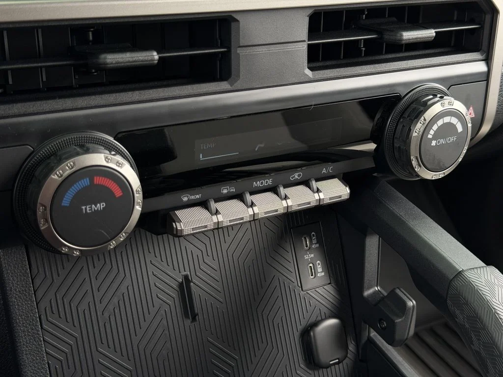 Used 2026 Blue Toyota SR5 image 18