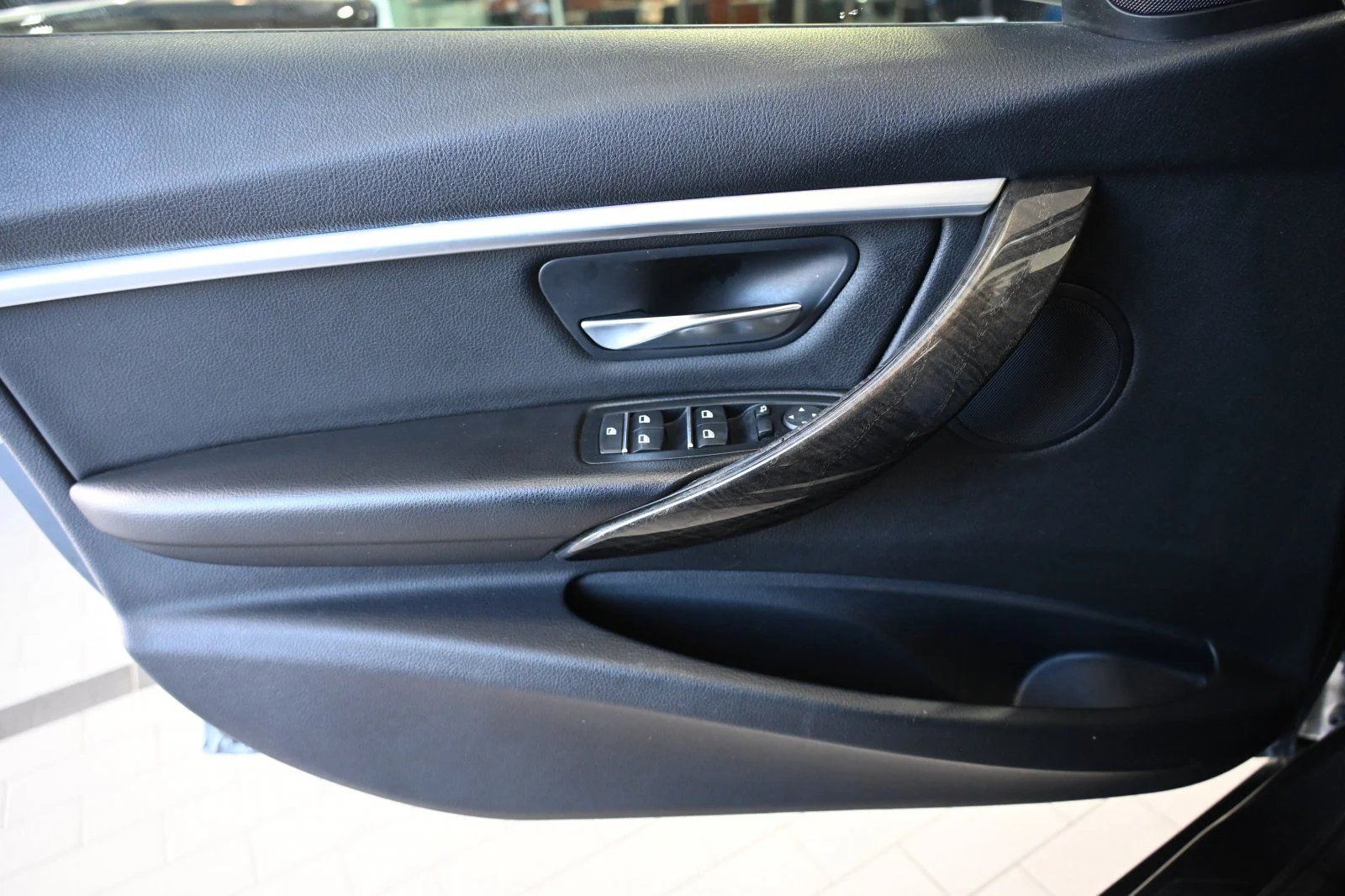 Used 2016 Mineral Grey Metallic BMW 328i image 10