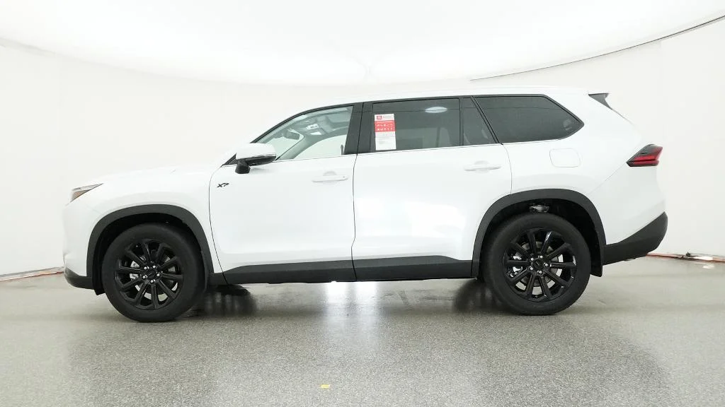 New 2026 Wind Chill Pearl Toyota Limited image 2