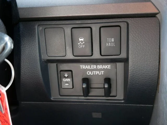 Used 2018 Magnetic Gray Metallic Toyota SR5 image 26