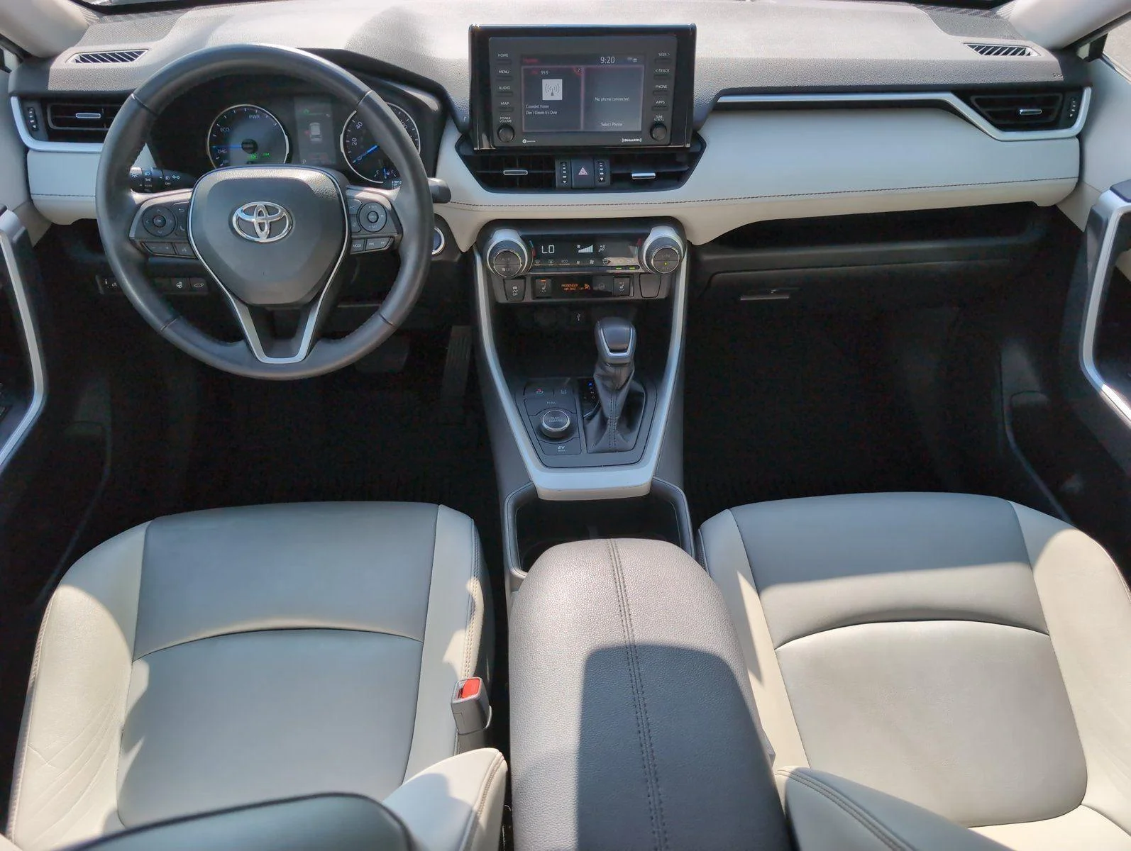 Used 2022 Blizzard Pearl Toyota Hybrid XLE Premium image 34