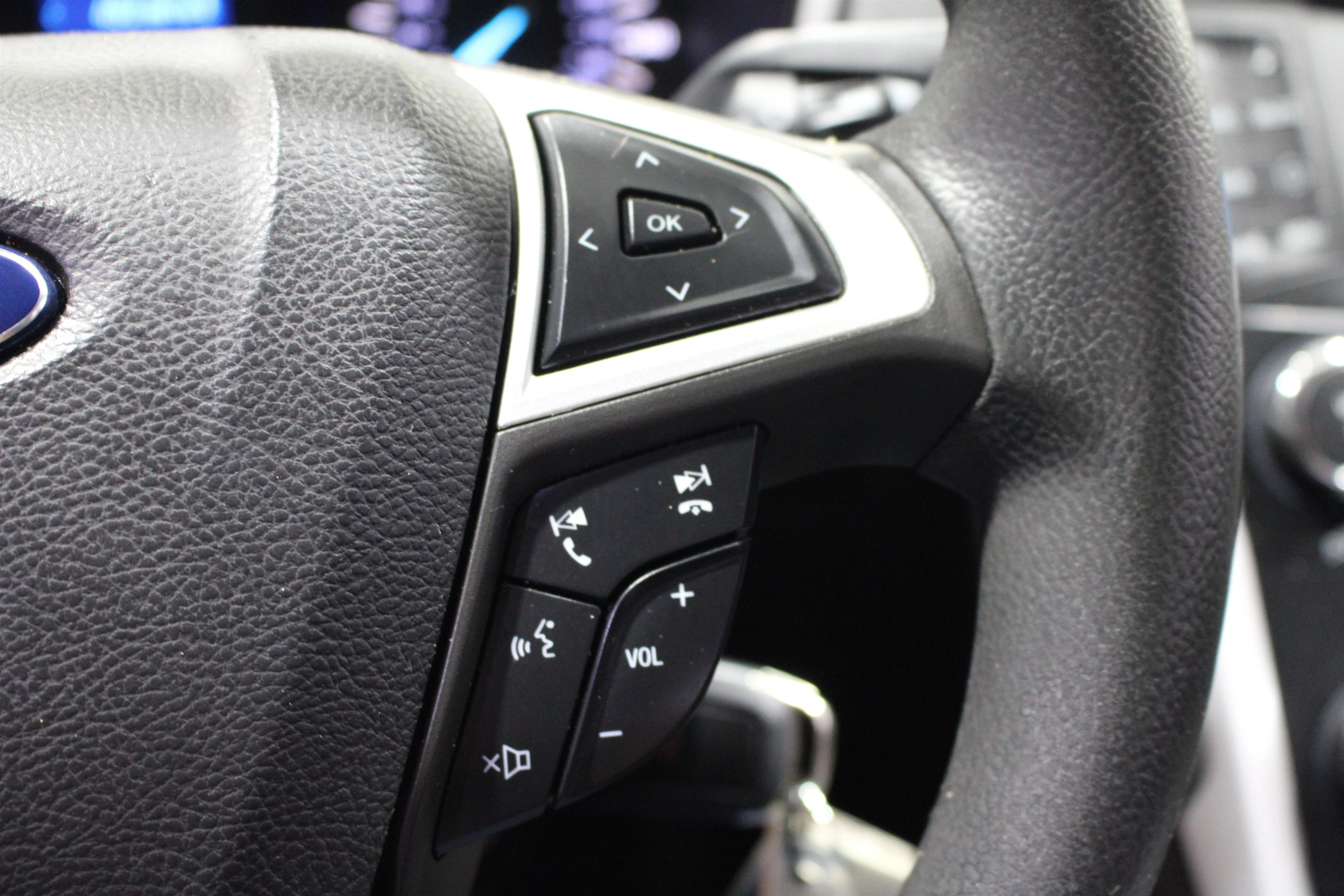 Used 2014 Silver Ford S image 11