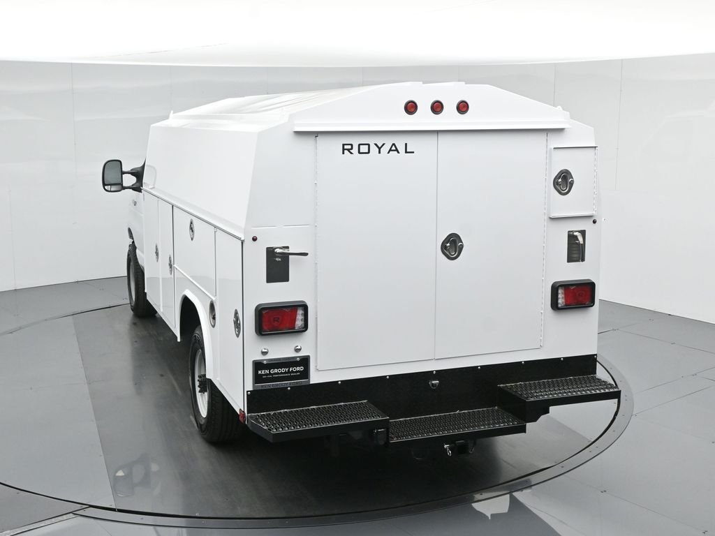 New 2026 Oxford White Ford Base image 75