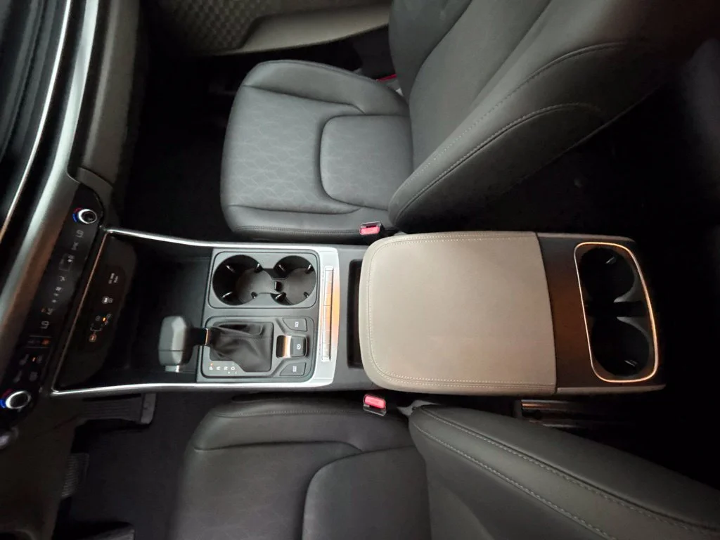 Certified Used 2026 White Kia LXS image 15