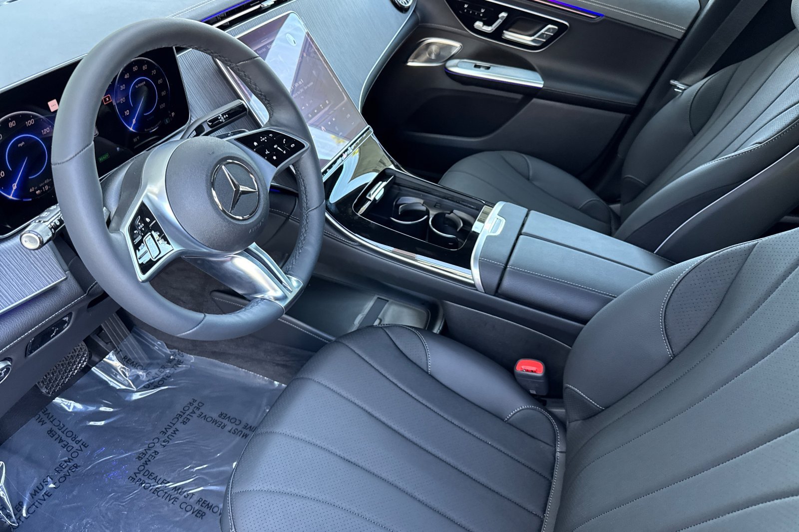 New 2027 Obsidian Black Metallic Mercedes-Benz 320+ SUV image 16