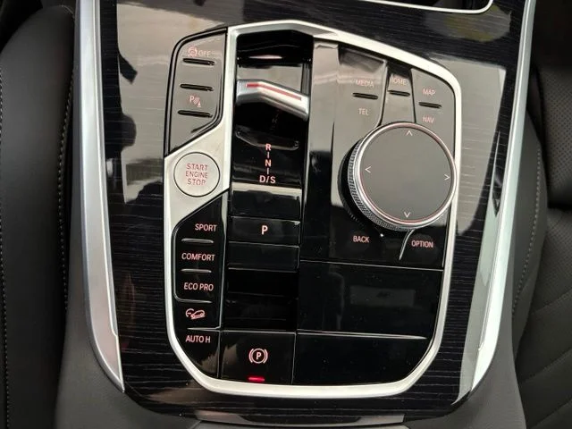 New 2026 Skyscraper Grey Metallic BMW xDrive40i image 11