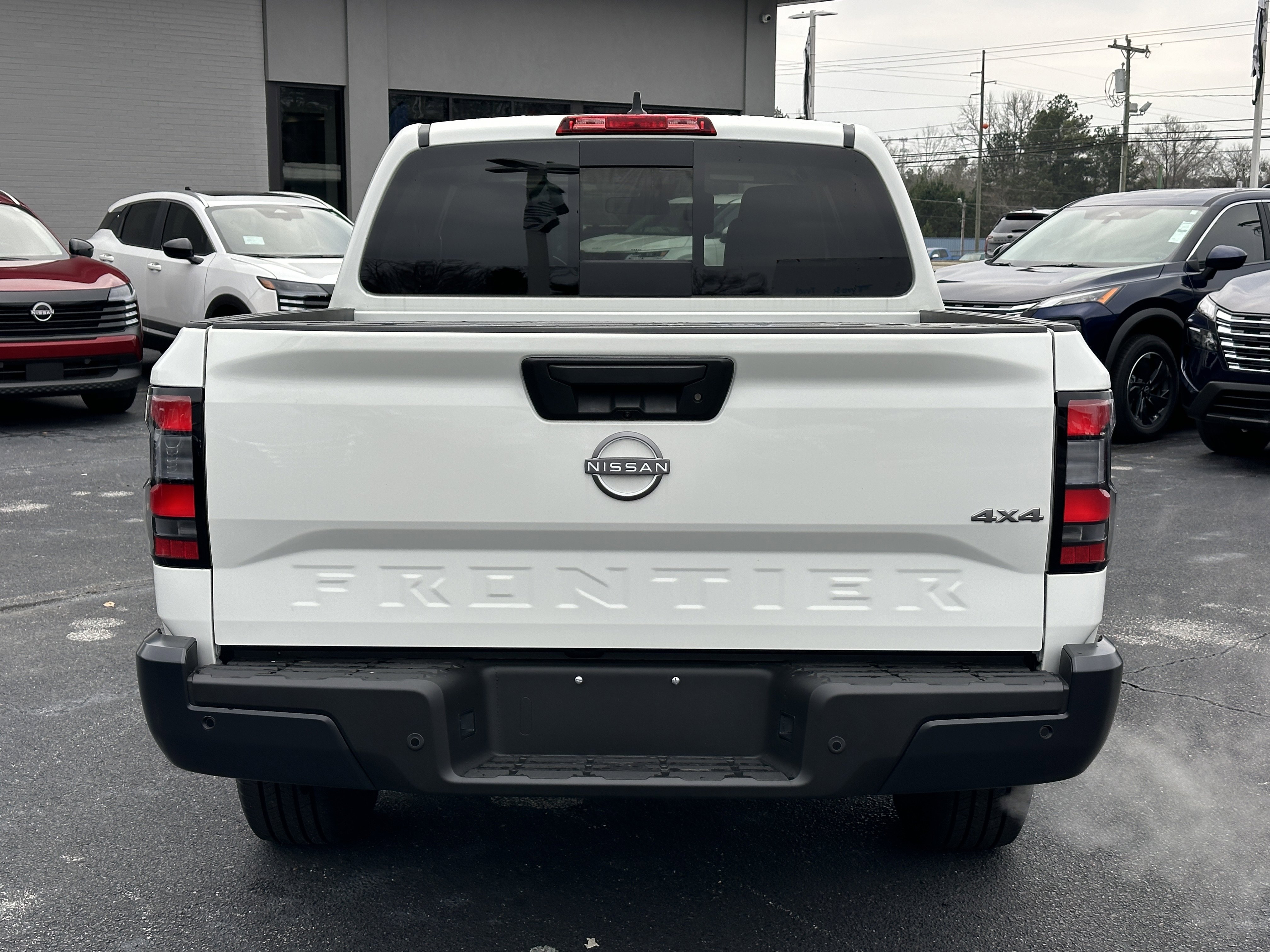 New 2026 Glacier White Nissan S image 7