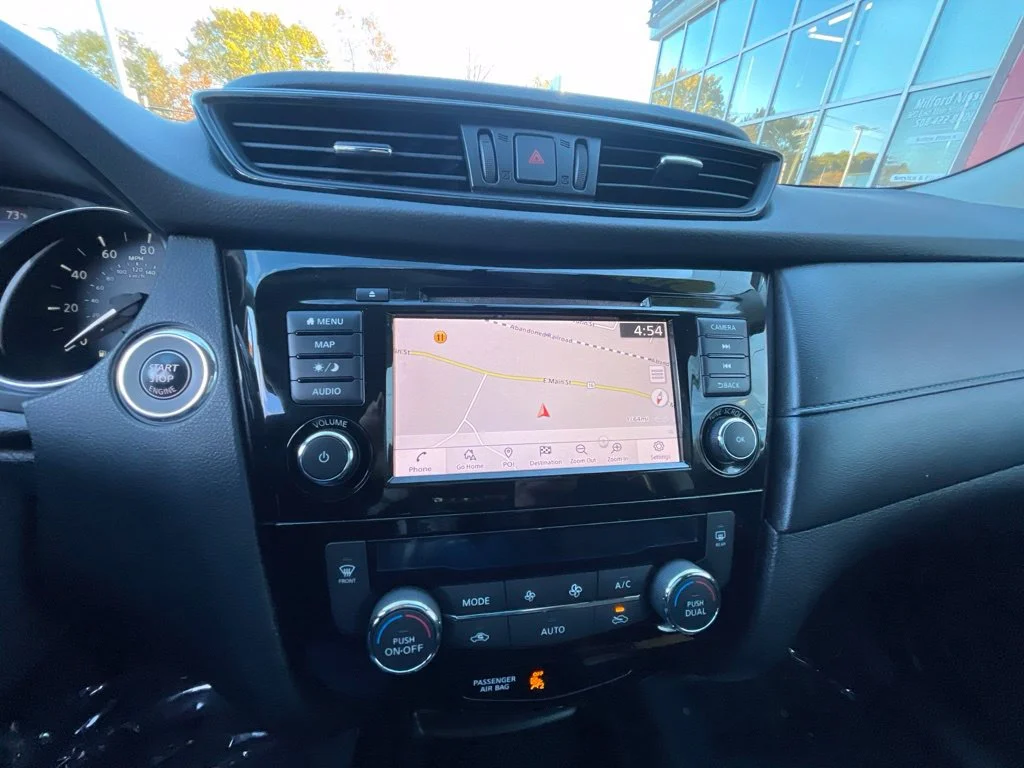 Certified Used 2018  Nissan SV image 14