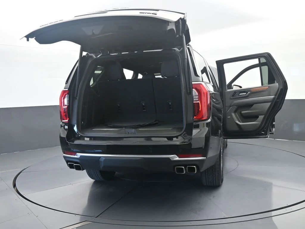 2025 GMC Yukon Denali - Photo 81