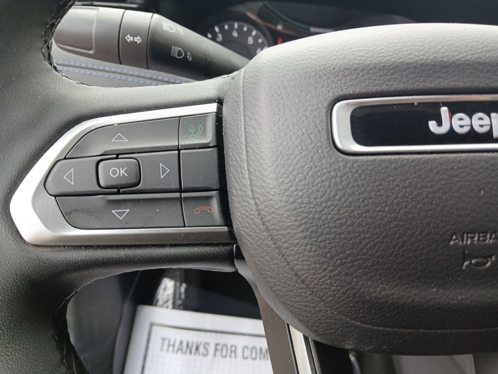 Used 2026 White Jeep Latitude image 22