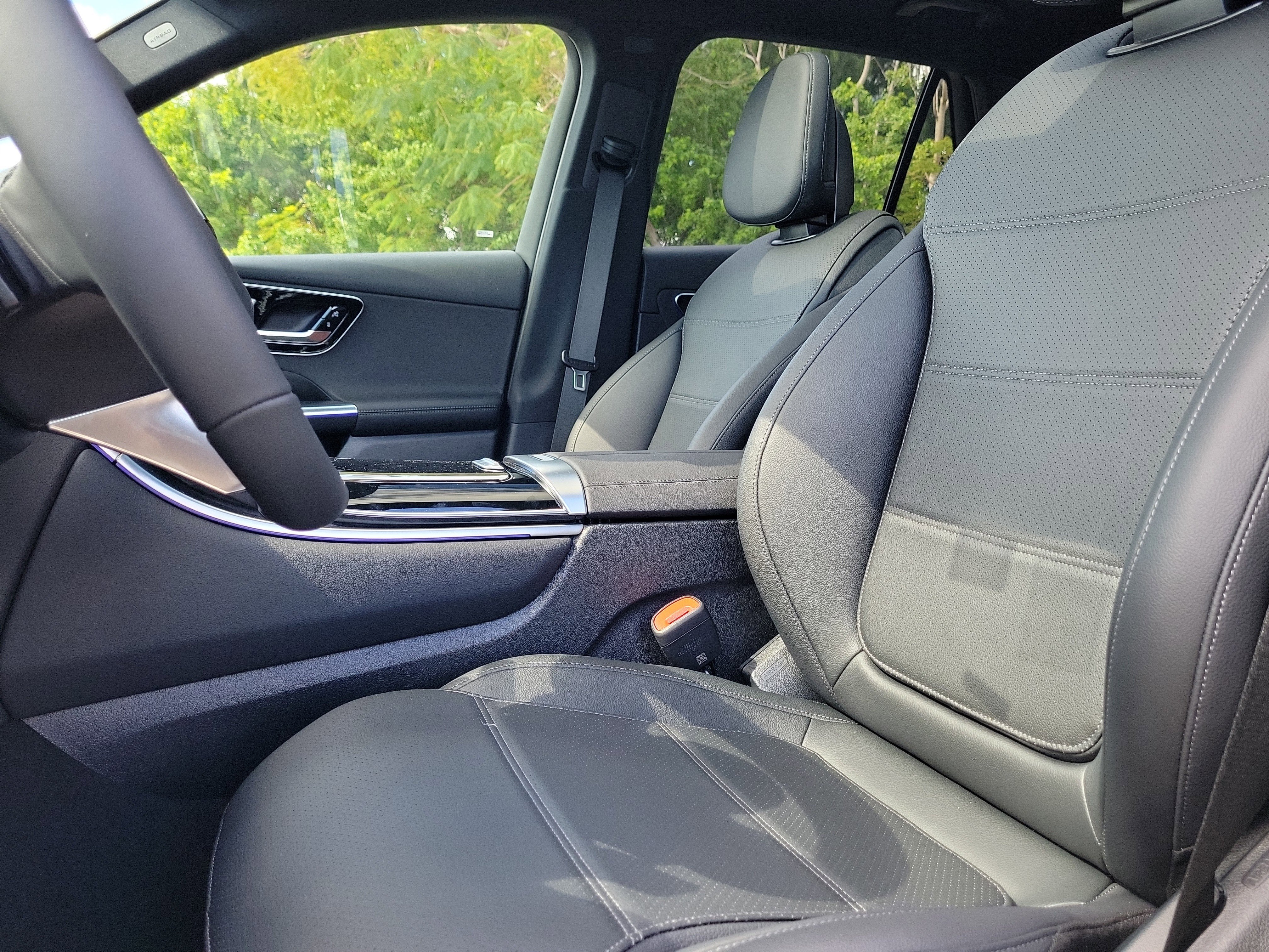 New 2026 MANUFAKTUR Alpine Grey Mercedes-Benz GLC 300 image 19