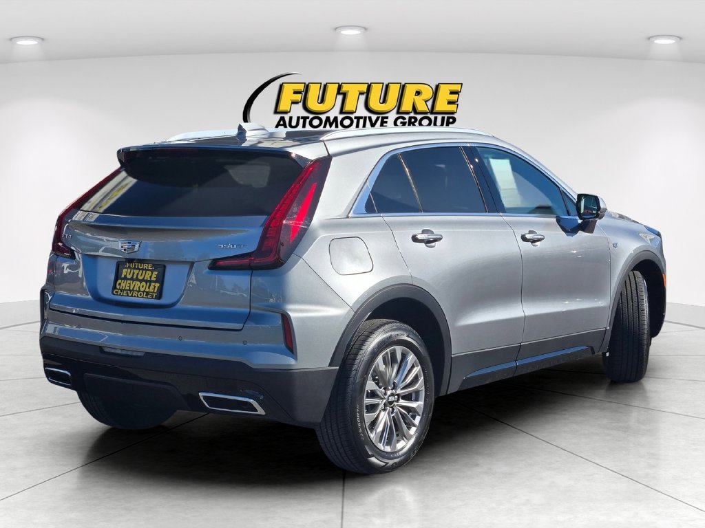 Used 2025 Silver Cadillac Premium Luxury image 4
