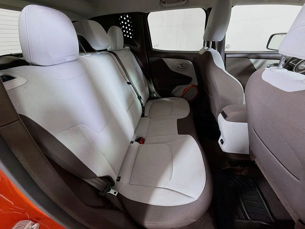 Used 2015 Orange Jeep Latitude image 22