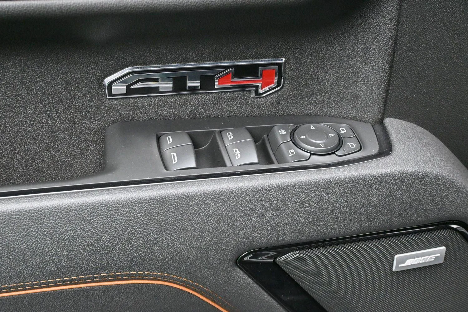 Used 2025 Sterling Metallic GMC AT4 image 12