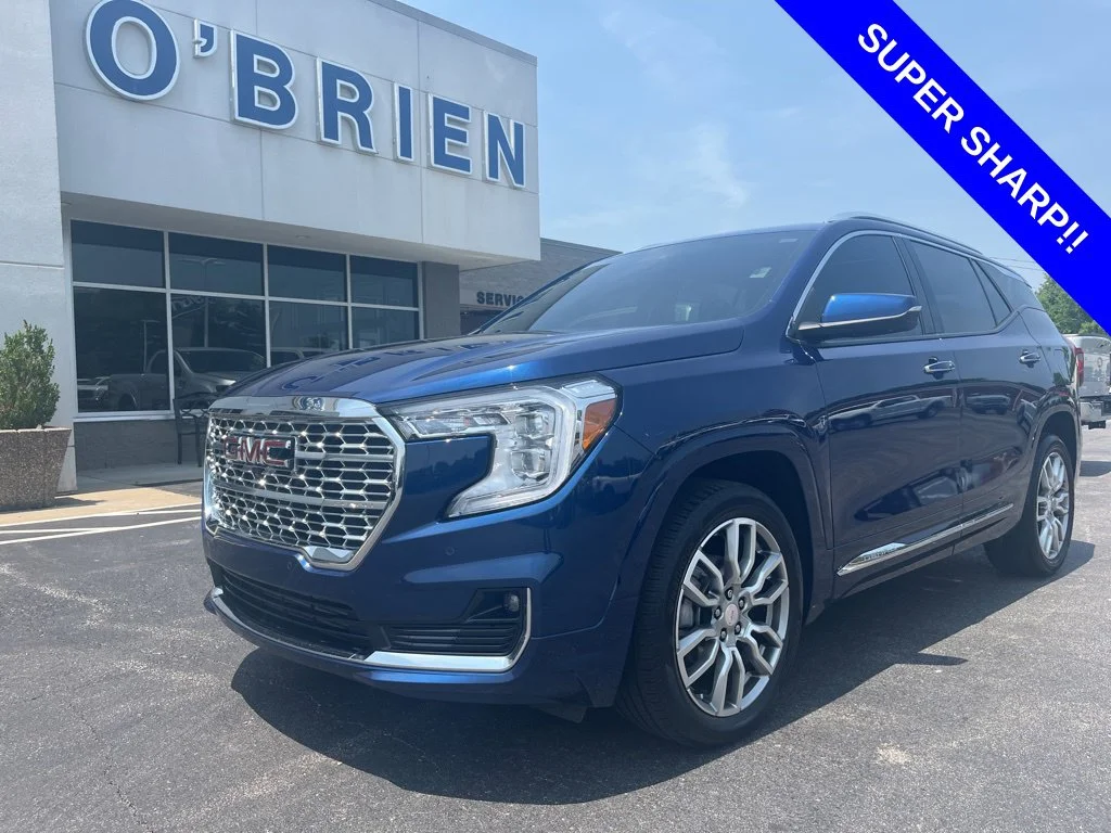 Used 2022 Marine Metallic GMC Denali image 1