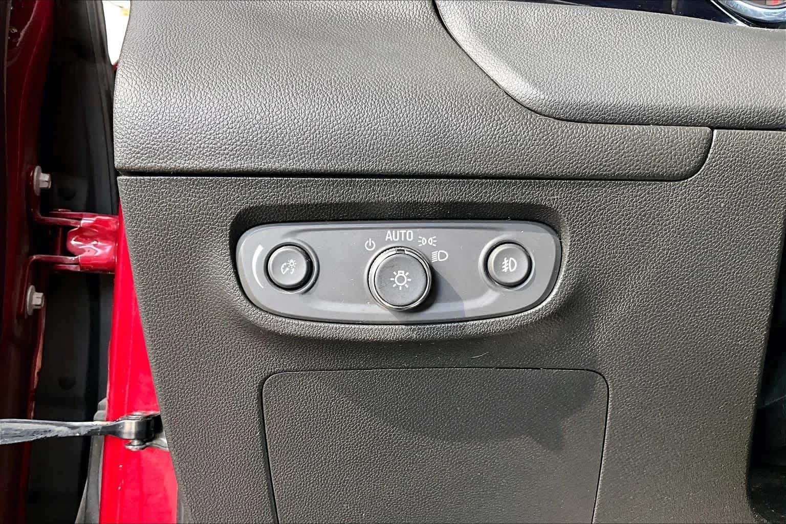 Used 2021 Chili Red Metallic Buick Select image 33