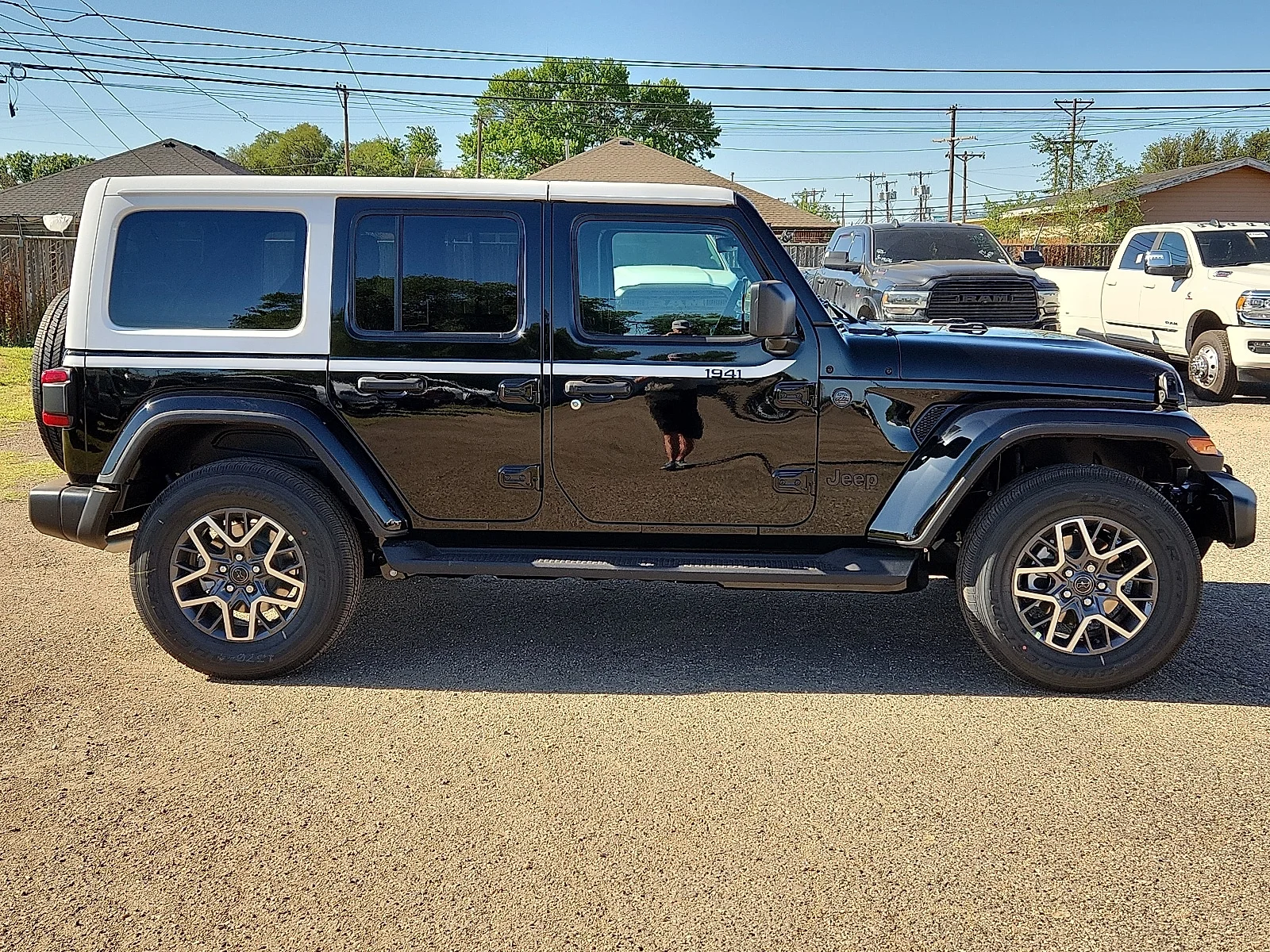 New 2026 PX8 Black Clear Jeep 4-DOOR SAHARA image 5