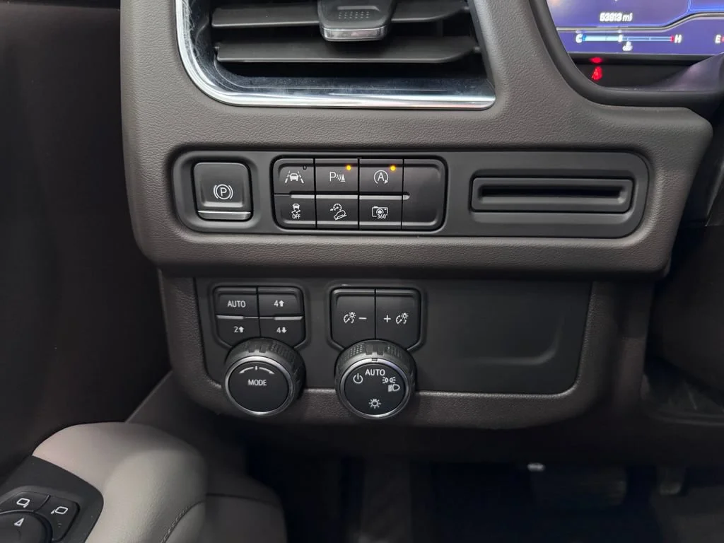 Certified Used 2023 Black Chevrolet Z71 image 30