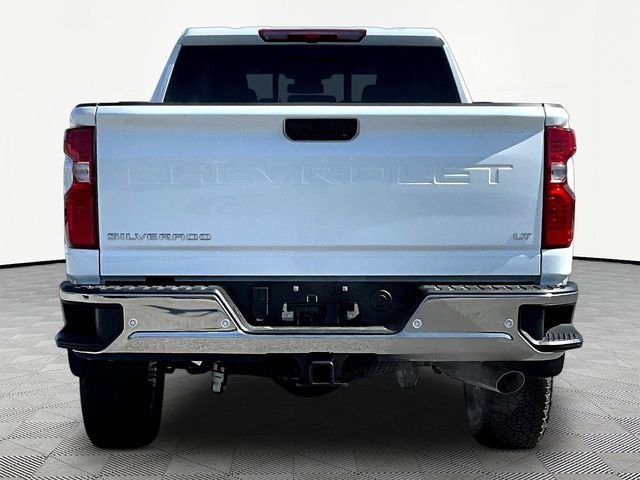 New 2026 Summit White Chevrolet LT image 5
