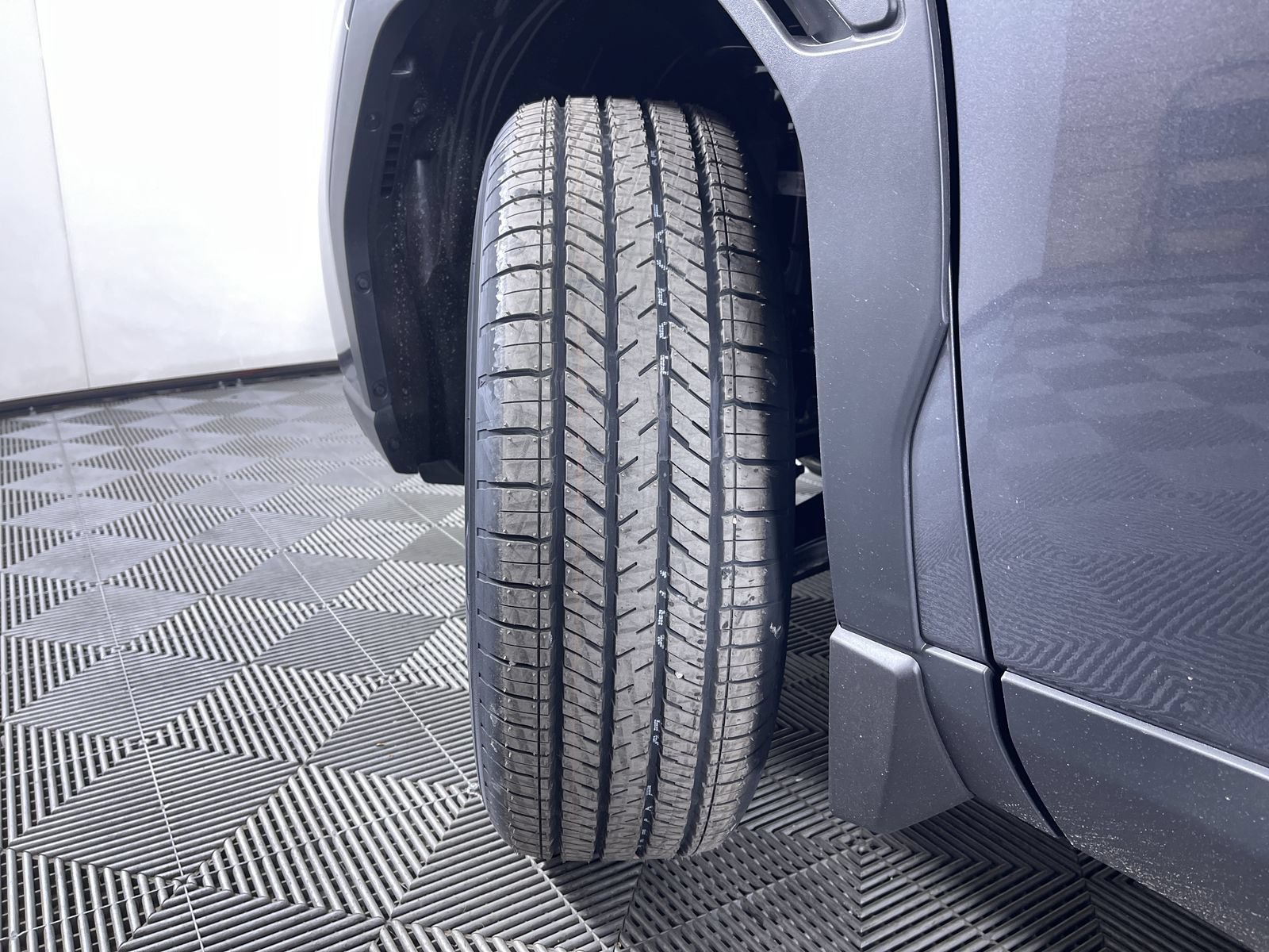 New 2026 MAGNETITE GRAY METALLIC Subaru Premium image 25