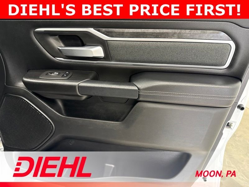 Used 2022 White Ram Big Horn/Lone Star image 15