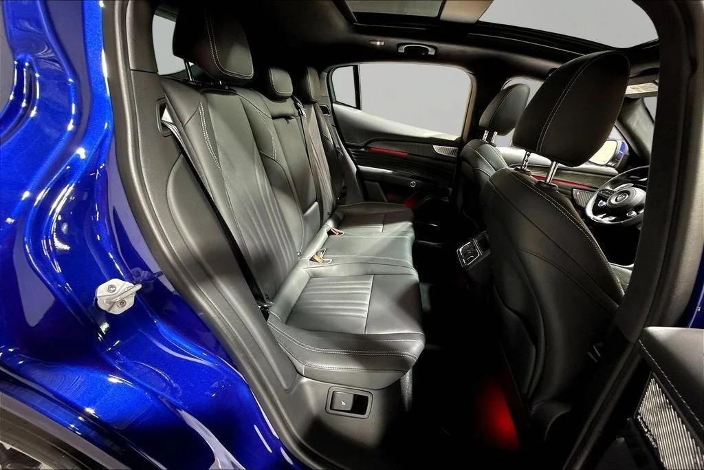 Used 2025 Blu Intenso Metallic Maserati  image 25