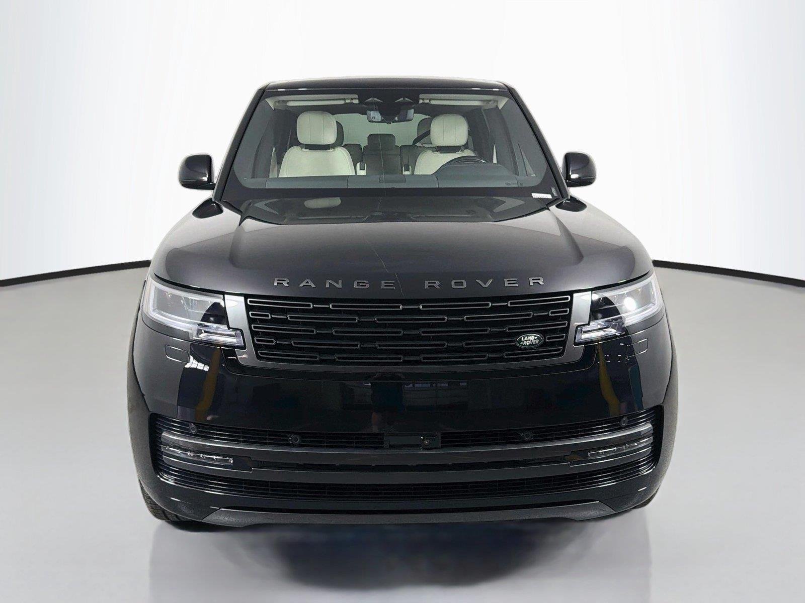 New 2026 Santorini Black Land Rover SE image 2