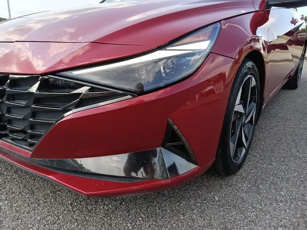 Used 2023 Red Hyundai Limited image 9