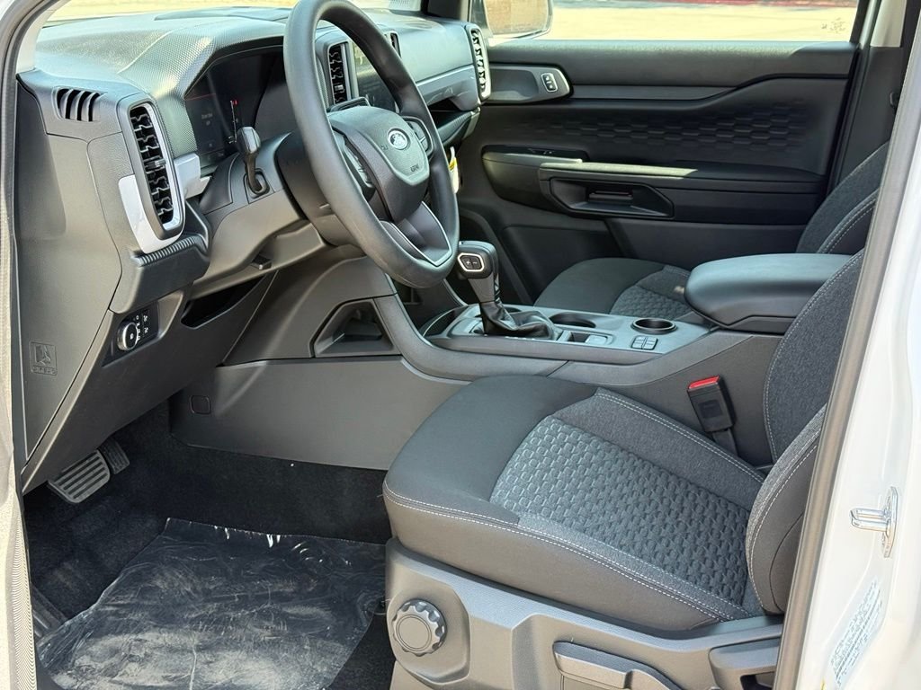 New 2026 Oxford White Ford XL image 5