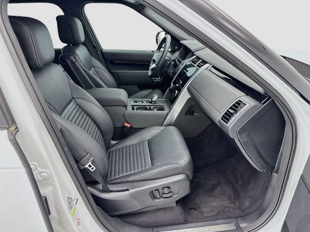 Certified Used 2025 Fuji White Land Rover S image 19